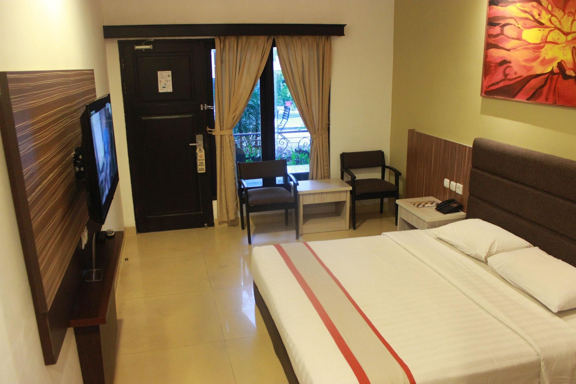 The Grand Palace Hotel Yogyakarta Exterior photo