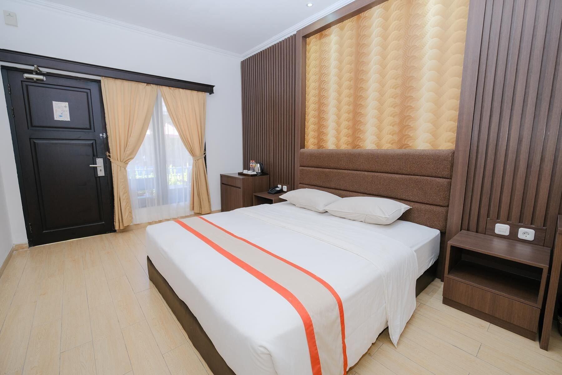 The Grand Palace Hotel Yogyakarta Exterior photo